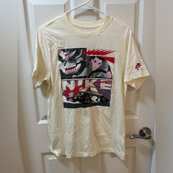 NIKE SPORTSWEAR TEE size M - Picture 7 of 7